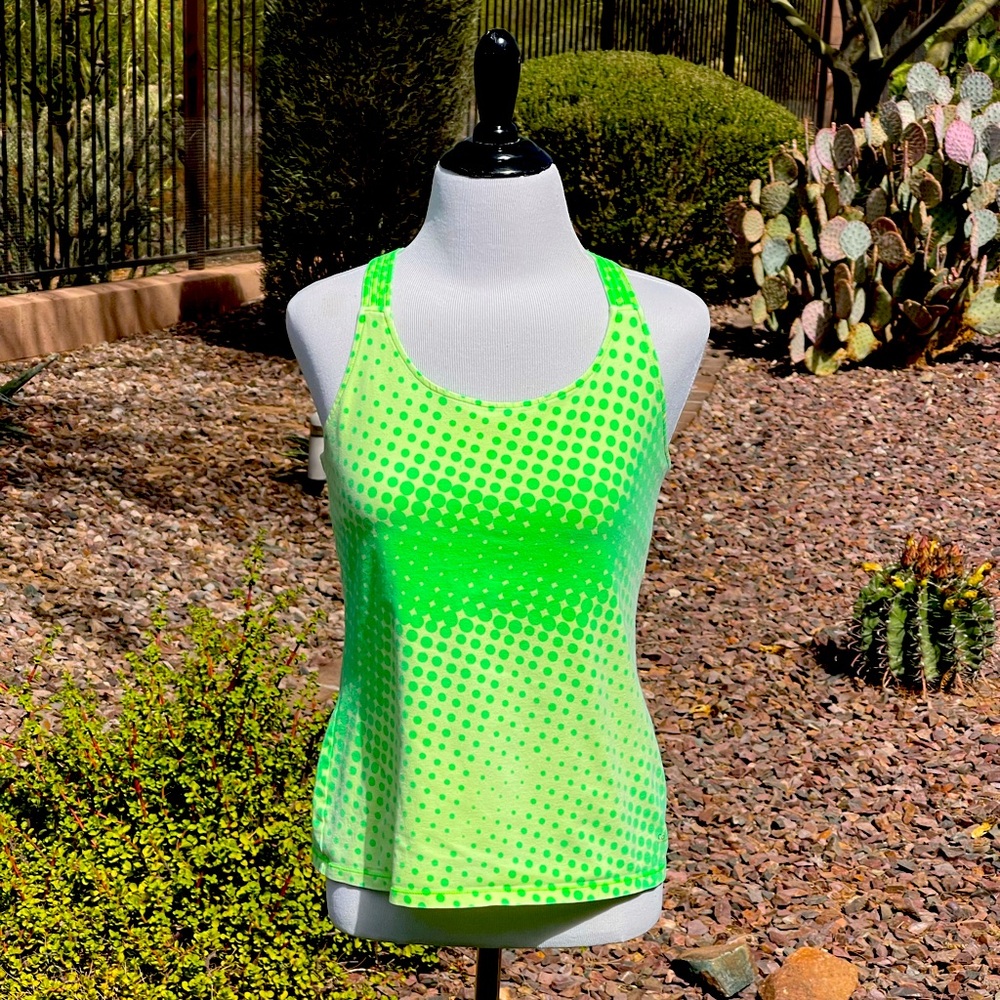 ATHLETIC TOP